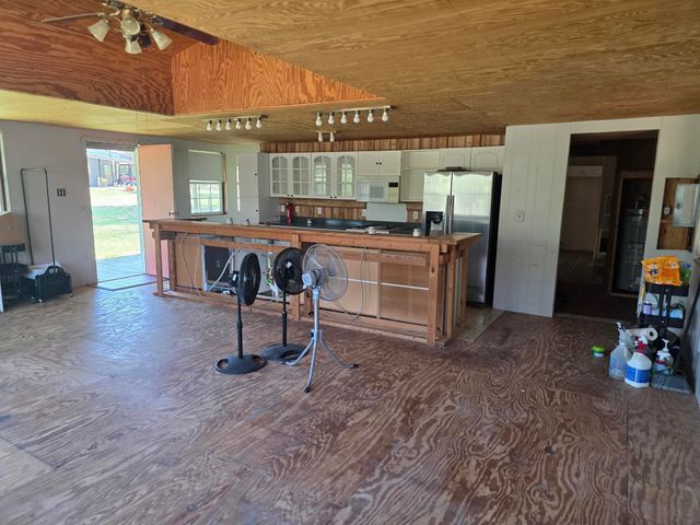 448 County Road 3955, Mineola, TX 75773