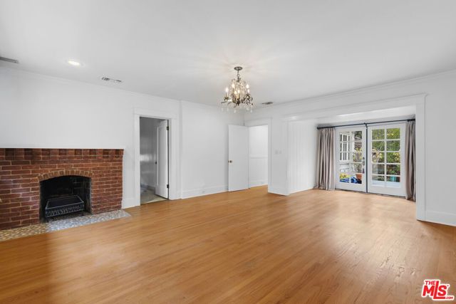 1625 Opechee Way, Glendale, CA 91208