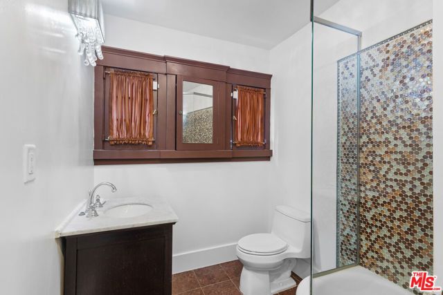 1625 Opechee Way, Glendale, CA 91208