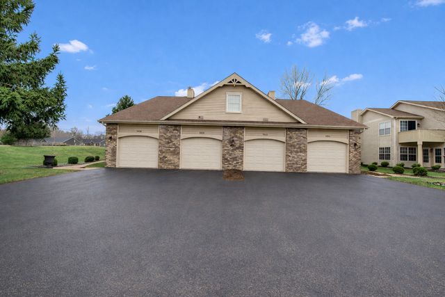 7636 Creek Bend 7636, Rockford, IL 61114