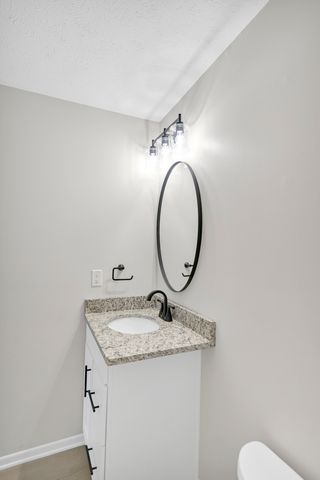 7636 Creek Bend 7636, Rockford, IL 61114