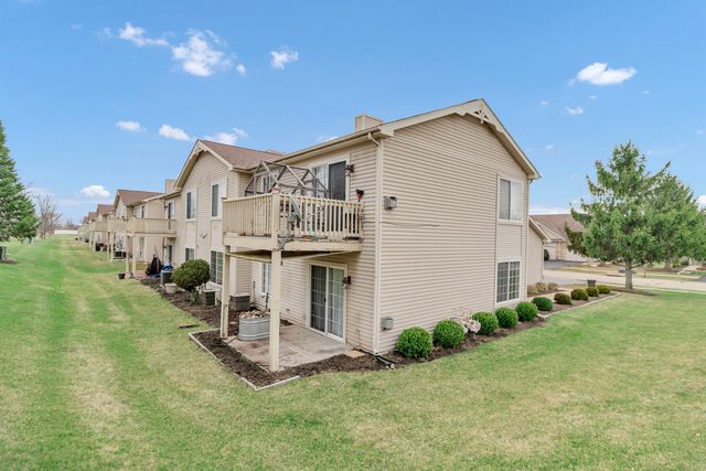 7636 Creek Bend 7636, Rockford, IL 61114