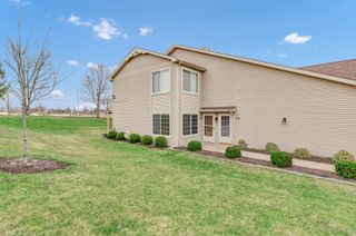 7636 Creek Bend 7636, Rockford, IL 61114