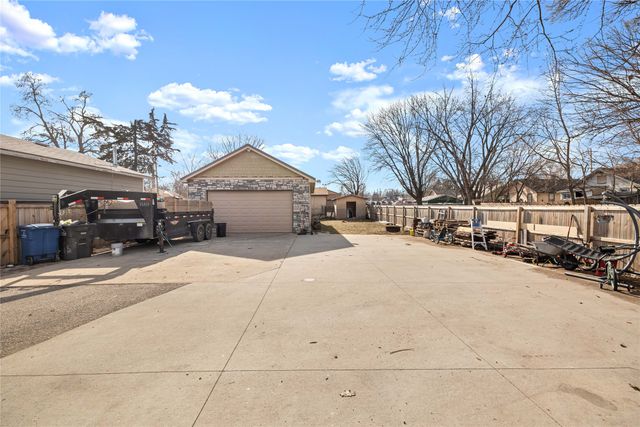 1415 Osceola Avenue, Des Moines, IA 50316