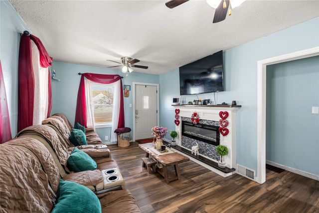 1415 Osceola Avenue, Des Moines, IA 50316