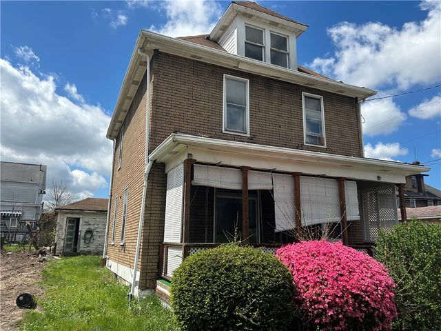 727 S 14th St, Monessen, PA 15062