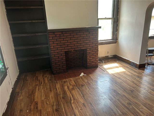 727 S 14th St, Monessen, PA 15062
