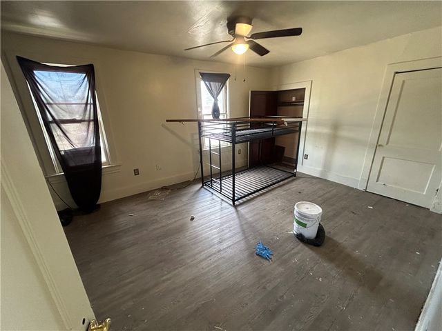 727 S 14th St, Monessen, PA 15062