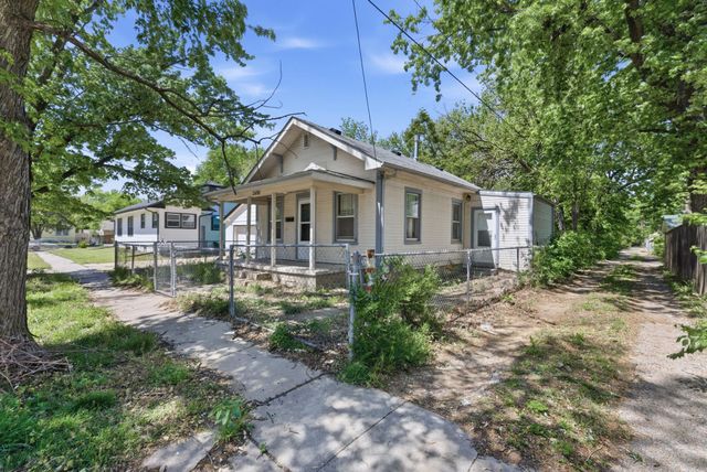 2458 W 3rd, Wichita, KS 67203