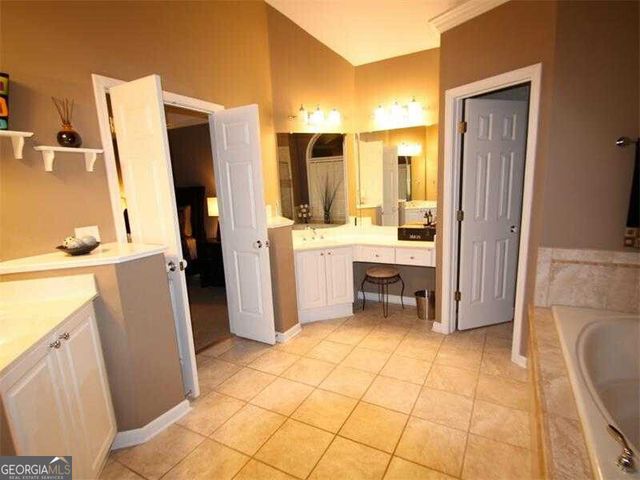 1165 Wynridge Crossing, Alpharetta, GA 30005