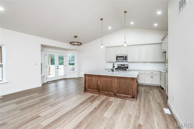 6420 Glennsway Drive, Imperial, MO 63052