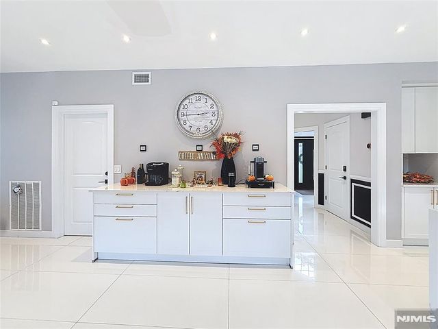 99 Lambert Drive, Sparta, NJ 07871