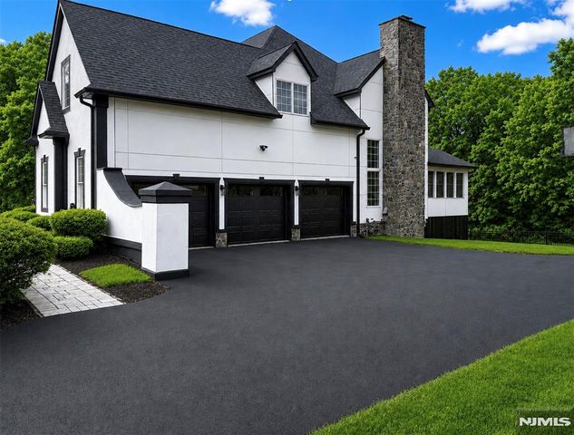 99 Lambert Drive, Sparta, NJ 07871