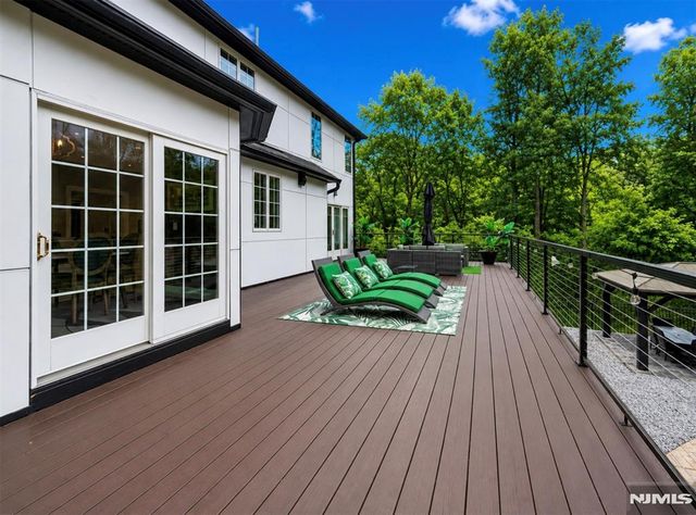 99 Lambert Drive, Sparta, NJ 07871
