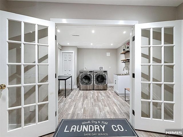 99 Lambert Drive, Sparta, NJ 07871
