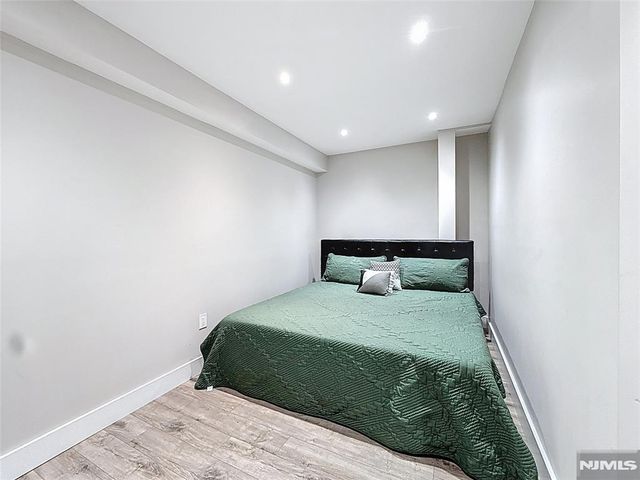 99 Lambert Drive, Sparta, NJ 07871