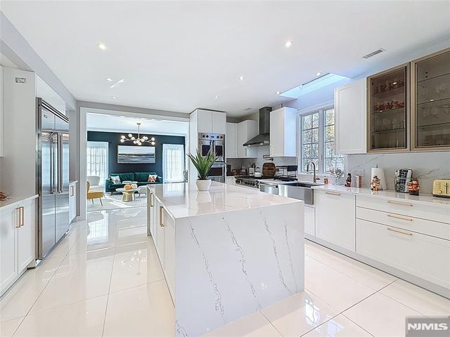 99 Lambert Drive, Sparta, NJ 07871