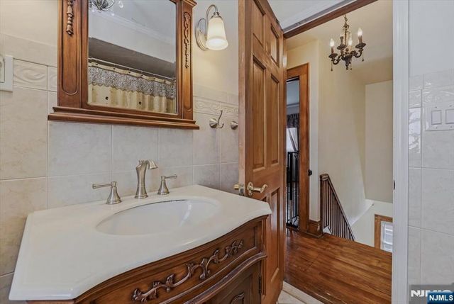 77 William Street, Kearny, NJ 07032