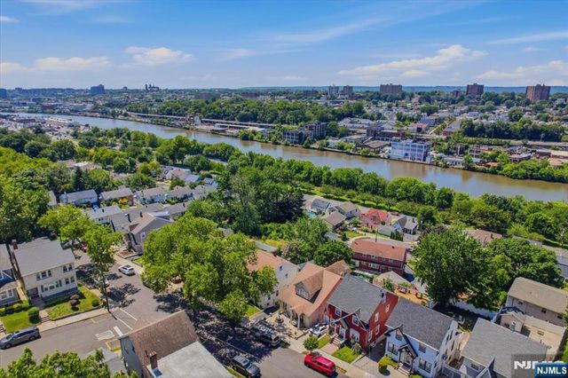 77 William Street, Kearny, NJ 07032