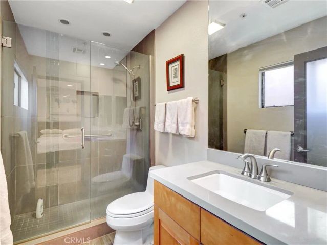 2955 E Avery B, Palm Springs, CA 92264