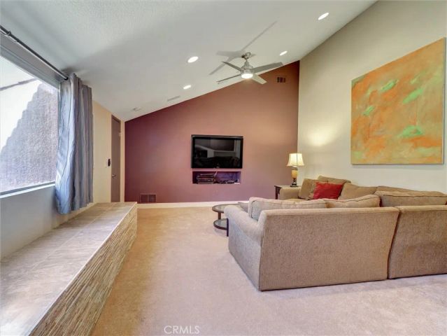 2955 E Avery B, Palm Springs, CA 92264