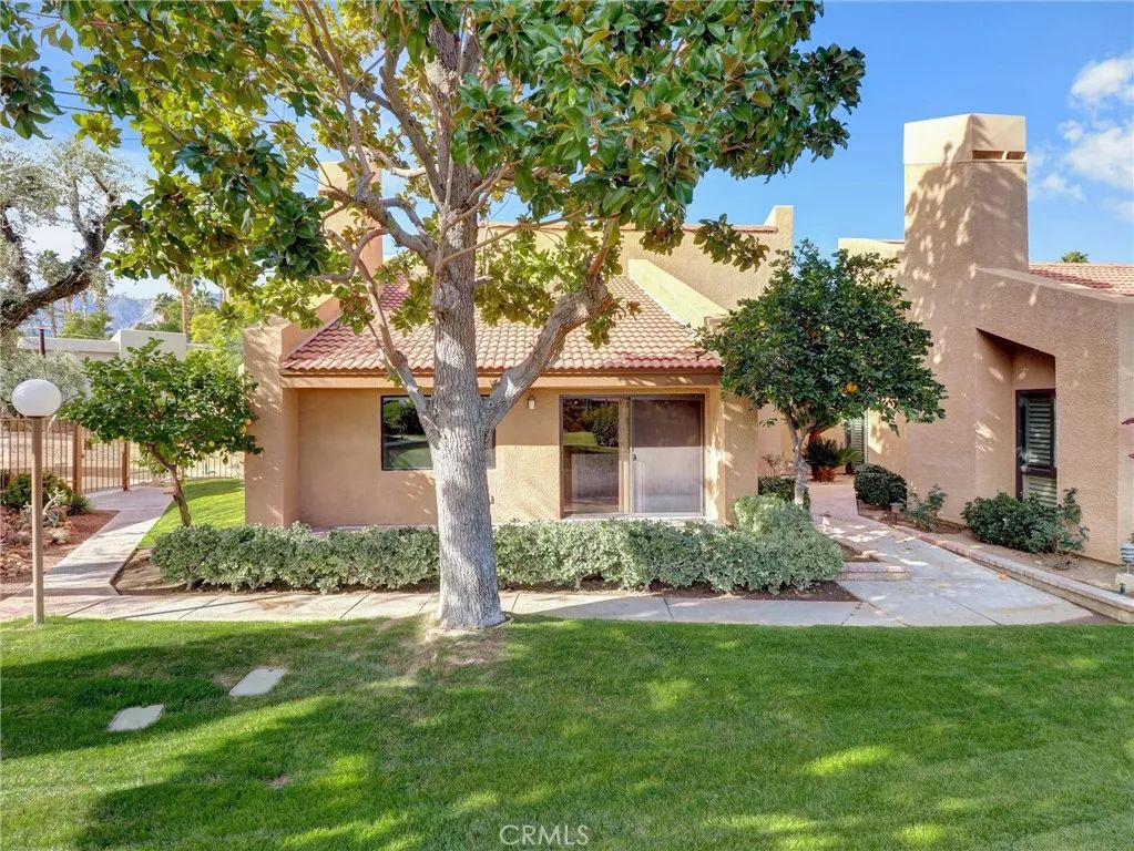 2955 E Avery B, Palm Springs, CA 92264