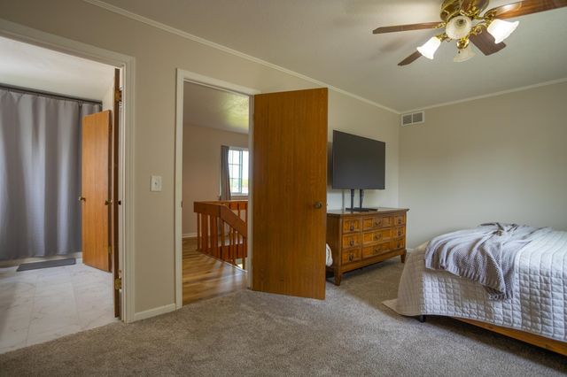5045 Rockwood Drive, Grand Blanc, MI 48439