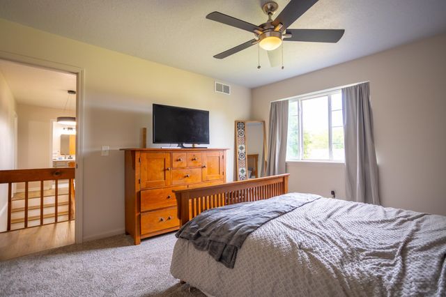5045 Rockwood Drive, Grand Blanc, MI 48439