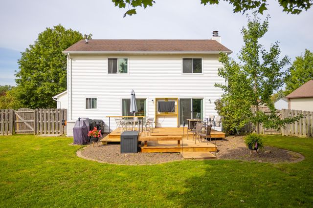 5045 Rockwood Drive, Grand Blanc, MI 48439