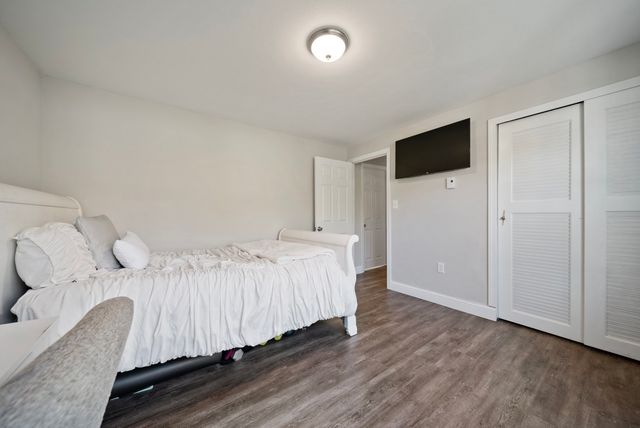 140 Old Ferry Rd M, Haverhill, MA 01830