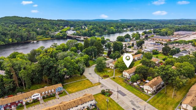 140 Old Ferry Rd M, Haverhill, MA 01830
