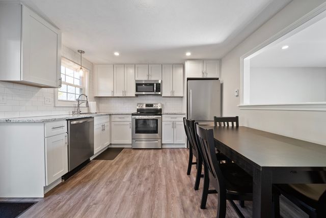 140 Old Ferry Rd M, Haverhill, MA 01830