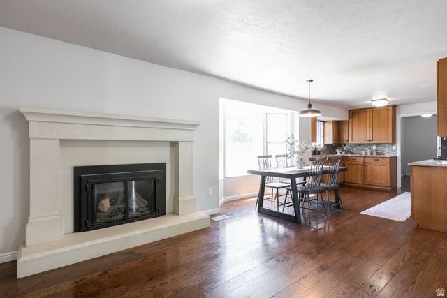 3063 W HOLDERSHILL LN, Taylorsville, UT 84129