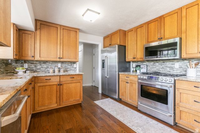 3063 W HOLDERSHILL LN, Taylorsville, UT 84129