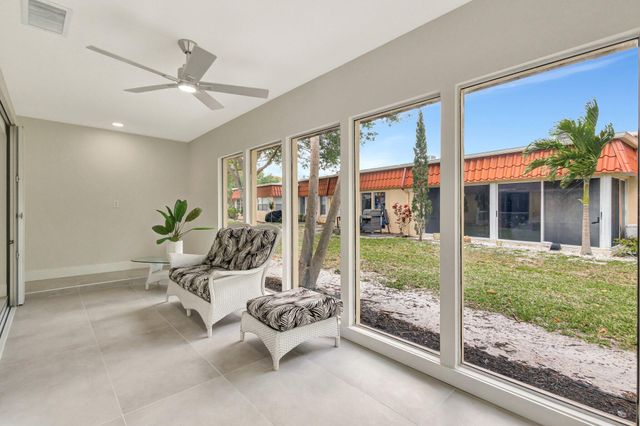 733 Nantucket Circle, Lake Worth, FL 33467