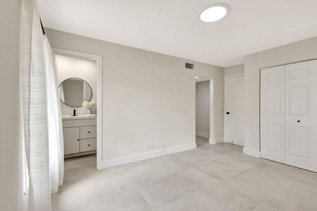733 Nantucket Circle, Lake Worth, FL 33467