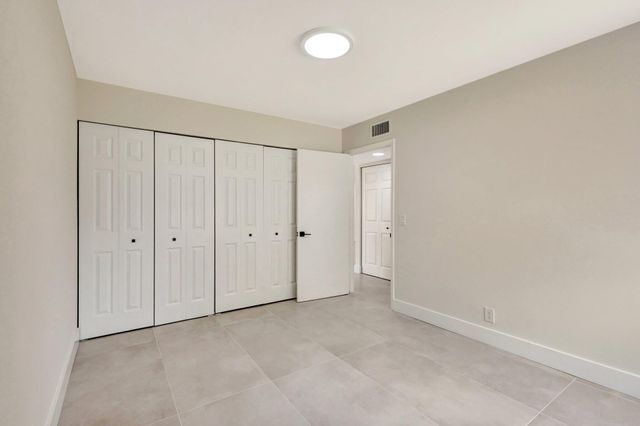 733 Nantucket Circle, Lake Worth, FL 33467