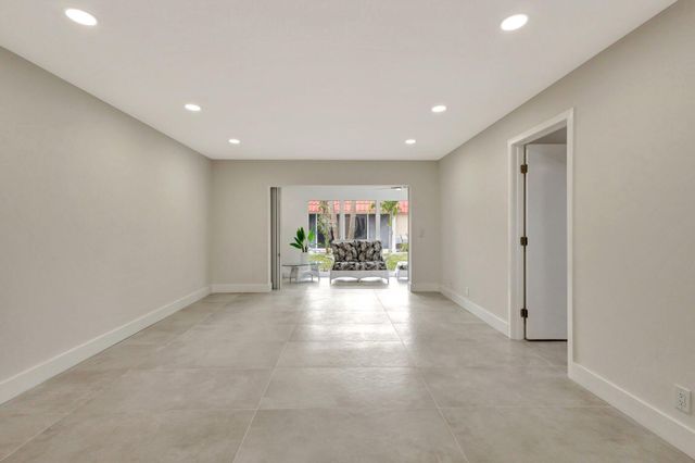 733 Nantucket Circle, Lake Worth, FL 33467