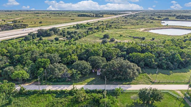 247 Schultz Road S, Sealy, TX 77474