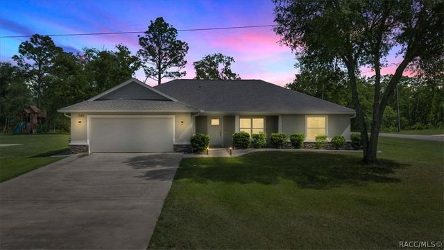 1348 W McNeal Drive, Citrus Springs, FL 34434