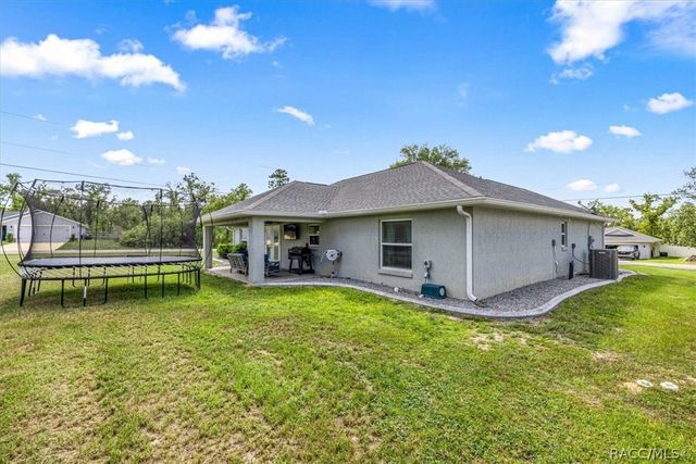 1348 W McNeal Drive, Citrus Springs, FL 34434