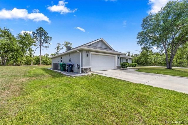 1348 W McNeal Drive, Citrus Springs, FL 34434