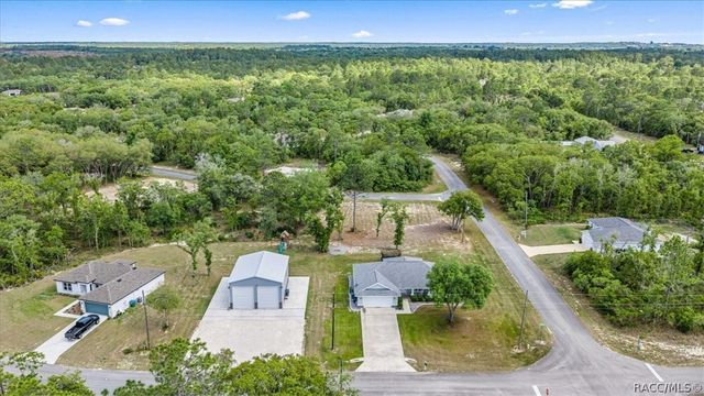 1348 W McNeal Drive, Citrus Springs, FL 34434