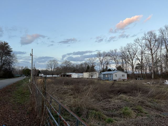 488 McQuade Cir, Mcminnville, TN 37110