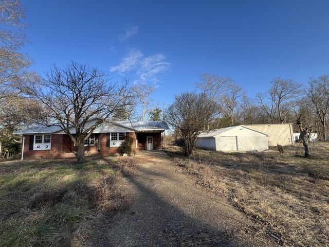 488 McQuade Cir, Mcminnville, TN 37110