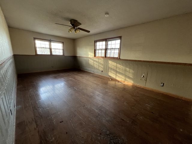 488 McQuade Cir, Mcminnville, TN 37110