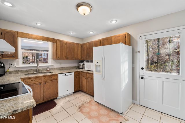 108 Saratoga Circle, Elizabethton, TN 37643