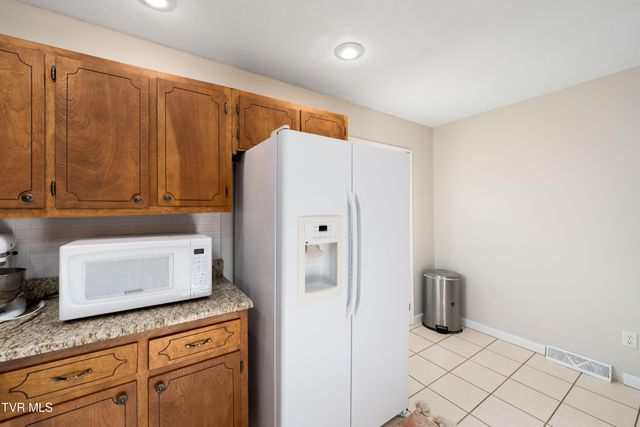 108 Saratoga Circle, Elizabethton, TN 37643