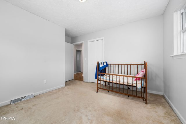 108 Saratoga Circle, Elizabethton, TN 37643