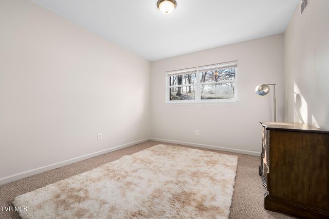 108 Saratoga Circle, Elizabethton, TN 37643